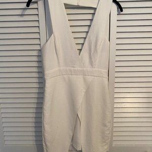 Finders Keepers White V Dress Size Small